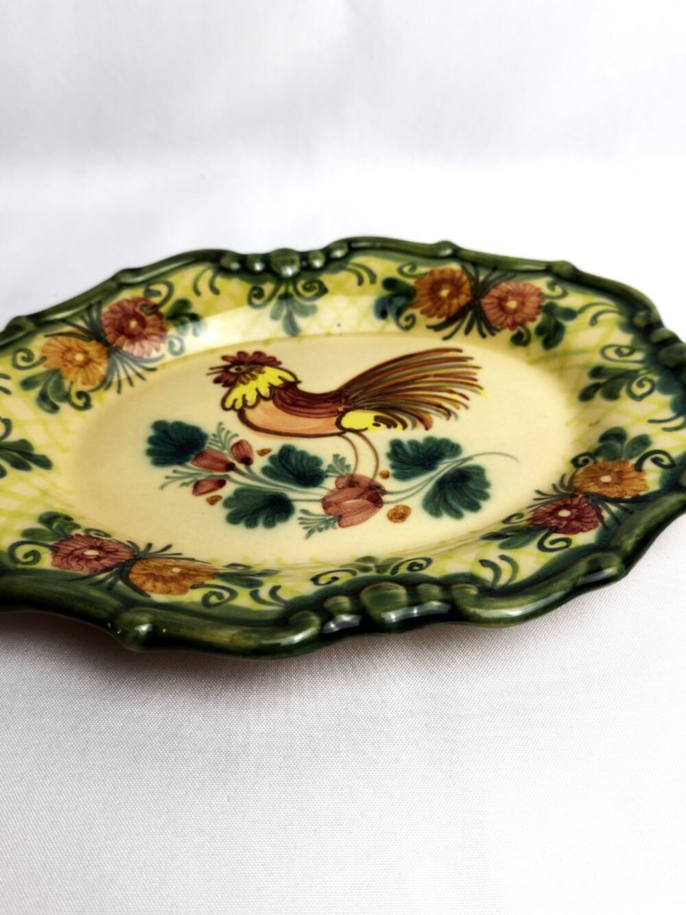 Hand Painted Pedraza Puente Rooster Plate Scalloped Green Rim Signed Spanish Art